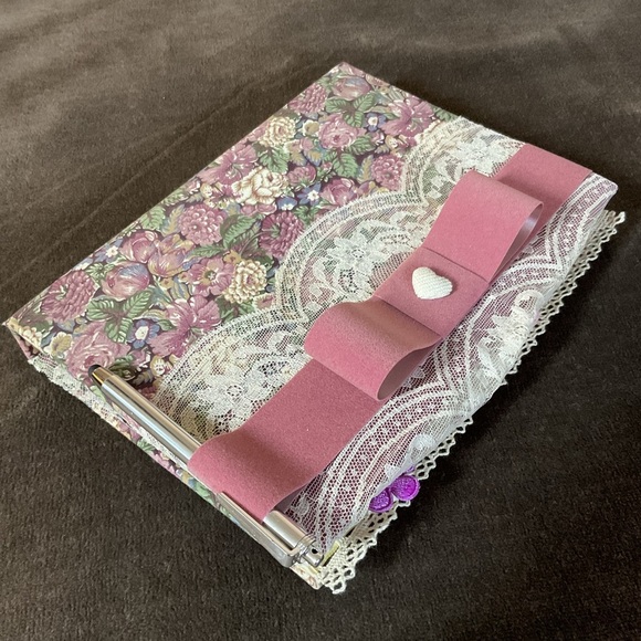 Handmade romantic floral altered binder journal 9” x 6.5” - Picture 3 of 17